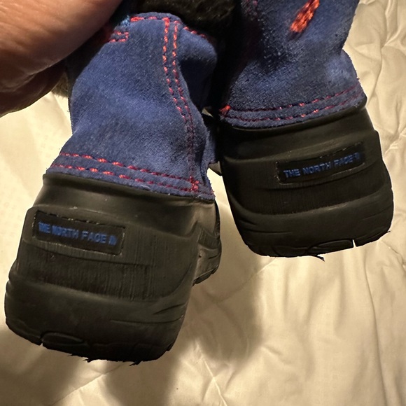 The North Face Infant Boys Size 6 Toddler Waterproof Winter Suede Snow Boots - Picture 8 of 9